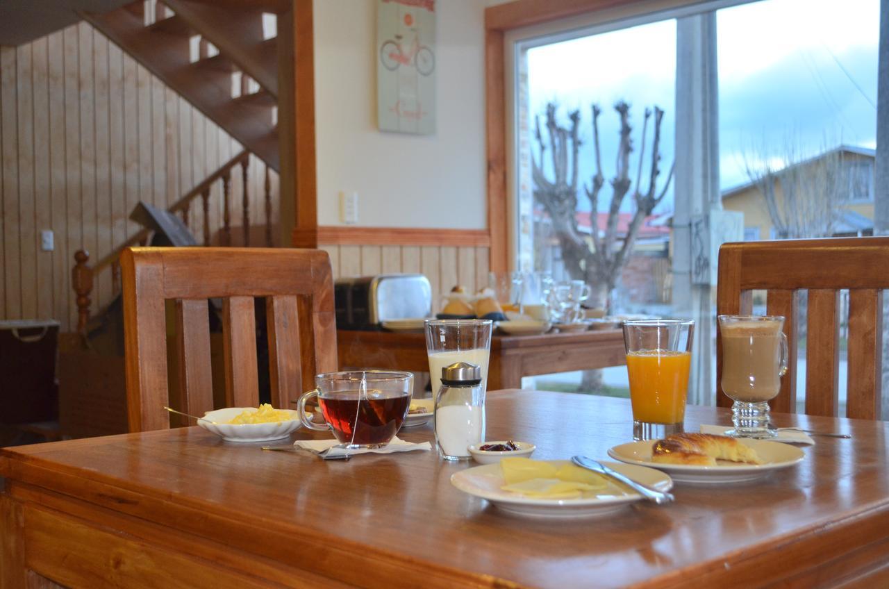 Hostal Camino De Santiago Пуерто-Наталес Екстер'єр фото